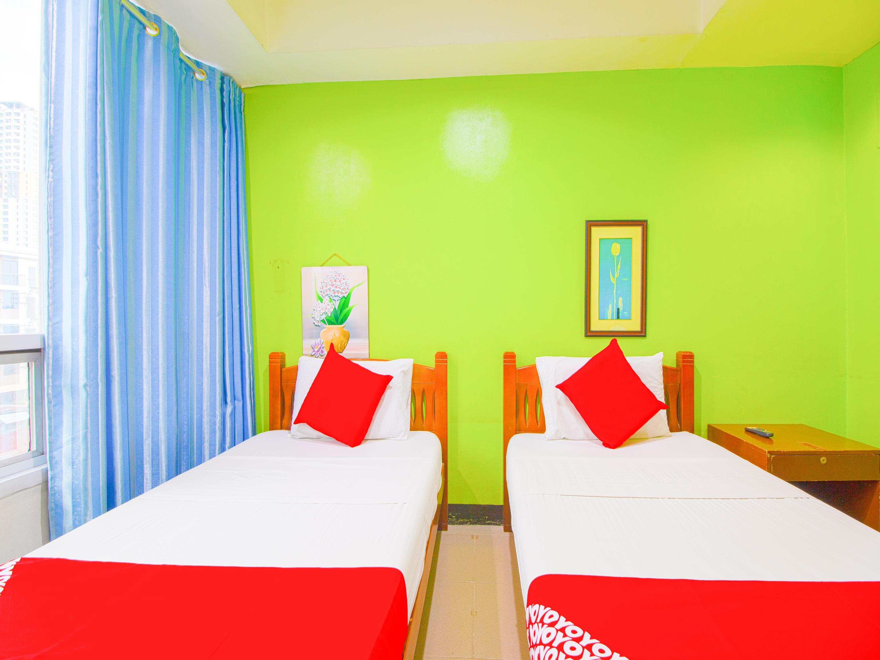 Oyo 677 Roseate Pensione Cebu Stadt Exterior foto