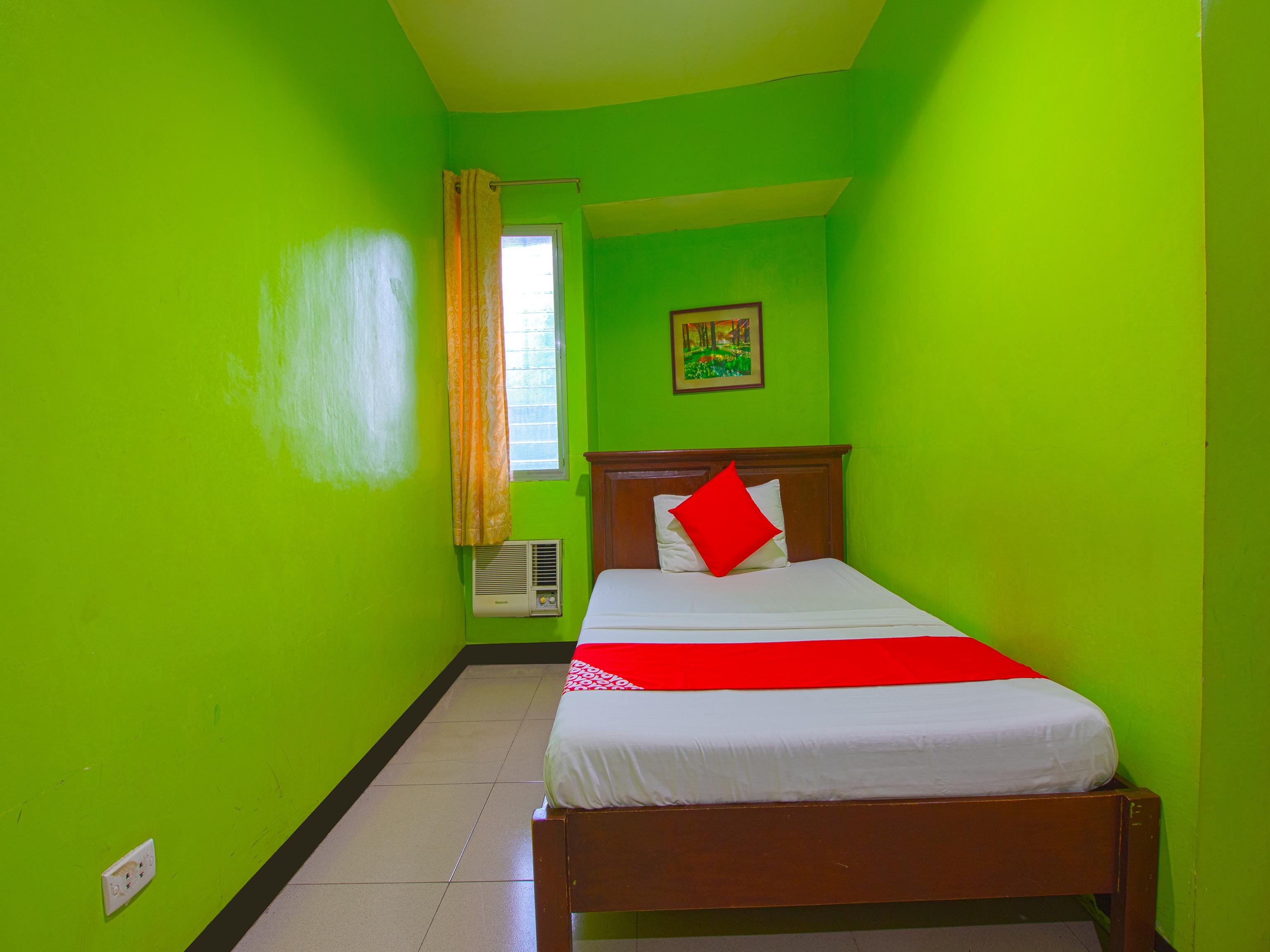 Oyo 677 Roseate Pensione Cebu Stadt Exterior foto